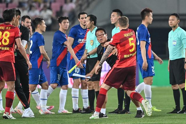 冯彦哲/黄东萍2-0晋级中国羽毛球公开赛混双决赛